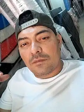 Snapshot of sexyandres_23 chatting on November 24, 6:51 pm sexyandres 23 online show from November 24, 6:51 pm