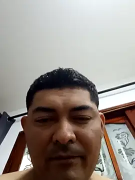 Snapshot of sexyandres_23 chatting on March 14, 8:31 am sexyandres 23 online show from March 14, 8:31 am