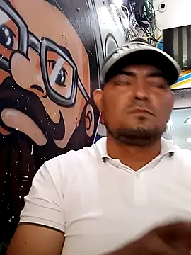 Snapshot of sexyandres_23 chatting on April 14, 3:51 pm sexyandres 23 online show from April 14, 3:51 pm