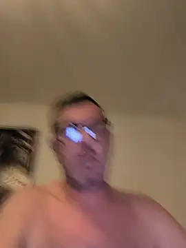 Snapshot of Devinebi chatting on October 13, 12:21 am Devinebi online show from October 13, 12:21 am