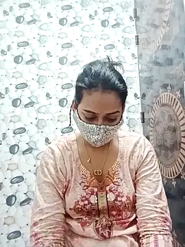 Hot Baby250 online show from April 18, 6:45 pm