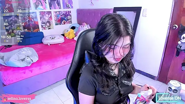 Snapshot of selina_lovers_ chatting on July 9, 5:11 am selina lovers online show from July 9, 5:11 am