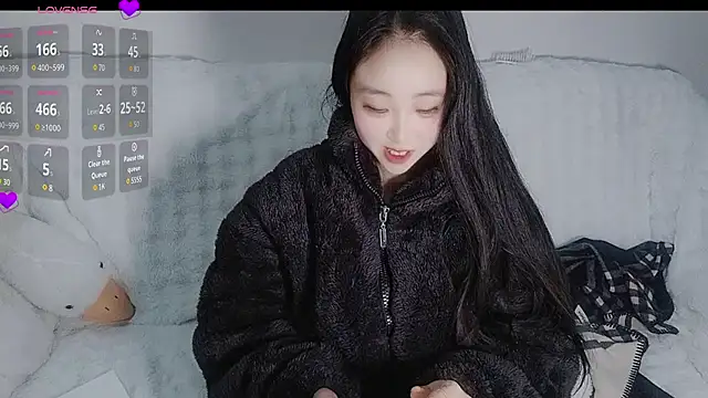 hyp0crite online show from February 2, 4:11 am