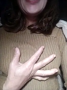 YiyinLy online show from November 21, 7:23 pm