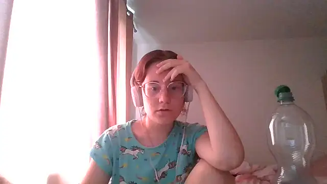Snapshot of LuckySLove chatting on July 3, 1:17 pm LuckySLove online show from July 3, 1:17 pm