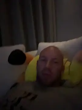 Snapshot of Missleil chatting on October 14, 8:20 pm Missleil online show from October 14, 8:20 pm