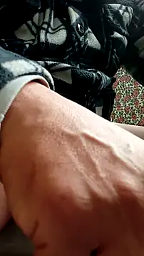 Snapshot of Cucco25 chatting on January 13, 11:48 am Cucco25 online show from January 13, 11:48 am