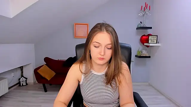 AnneWilsonn online show from March 18, 12:08 pm