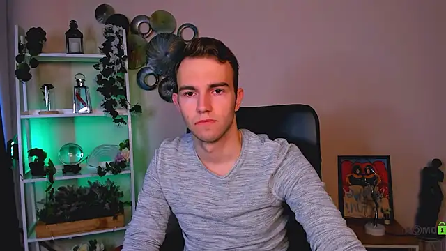 astren villo online show from March 16, 6:39 am