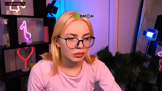 sendi cais online show from December 17, 12:33 pm