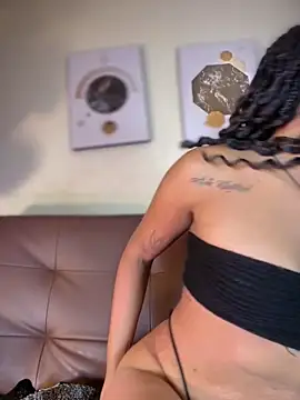 NovaFoxx online show from February 13, 8:05 pm