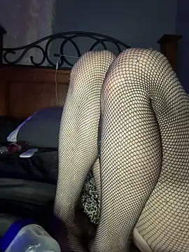 Snapshot of queenkelly1234 chatting on March 23, 6:50 am queenkelly1234 online show from March 23, 6:50 am