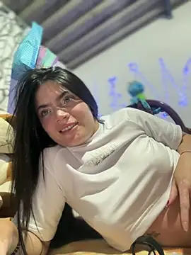 PamelaJonsom  online show from February 12, 11:22 pm