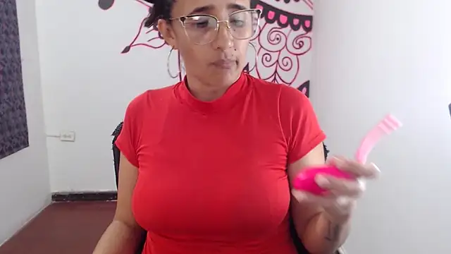 Lucyy Naugthy online show from March 23, 8:24 pm