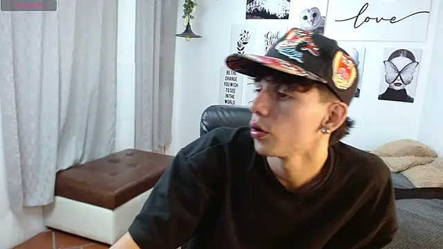 AmethystShadow17 online show from November 9, 4:05 pm