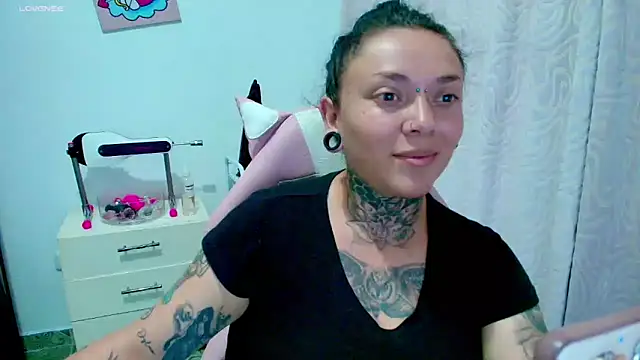 Elisce cloudd online show from February 17, 3:14 am