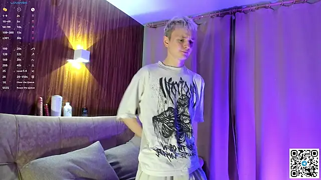 Logan mett online show from March 12, 4:02 pm