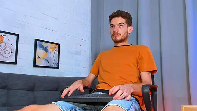 MATEO HUNTER online show from October 29, 3:09 am