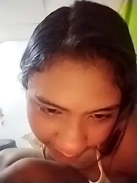 Snapshot of Kira_Lu chatting on October 15, 3:28 am Kira Lu online show from October 15, 3:28 am