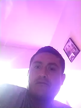 checheludo23 online show from December 3, 5:15 am