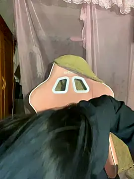 Listen-ly online show from December 5, 4:03 pm