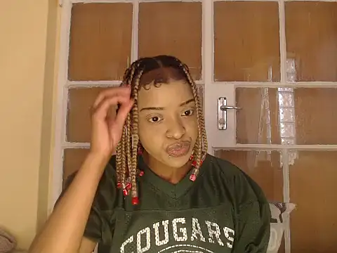 fifiqueen25 online show from November 19, 3:34 pm