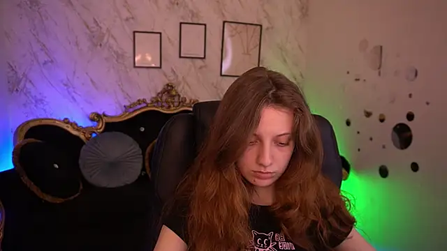 CuteeFoxy online show from May 26, 12:56 pm