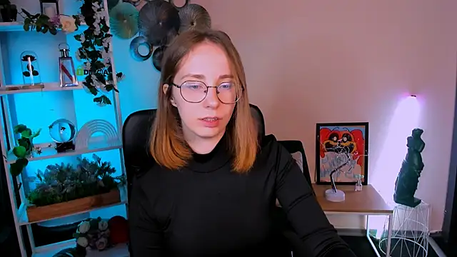 evalora vei online show from April 14, 7:20 pm