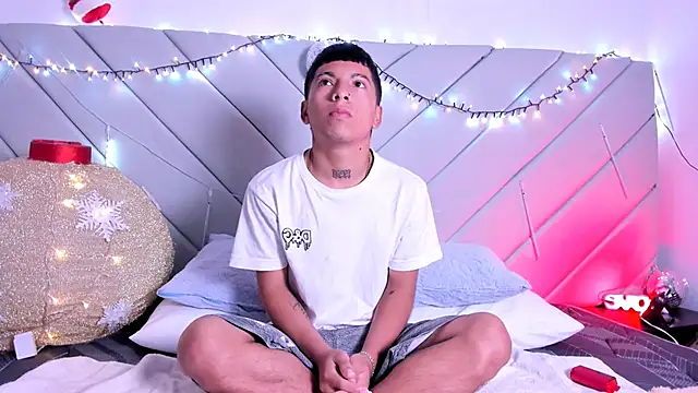 little kris1 online show from December 5, 12:03 pm