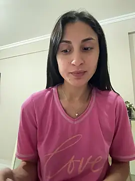 Snapshot of itsmiasofia chatting on June 20, 11:51 pm itsmiasofia online show from June 20, 11:51 pm