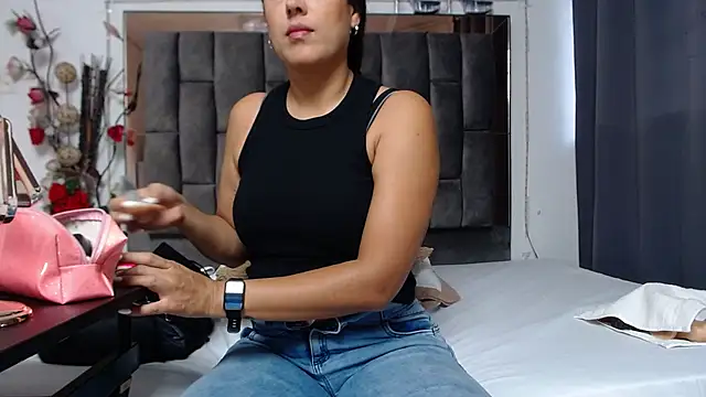 Salmma Milf online show from February 26, 11:42 am