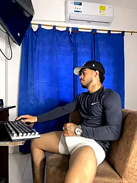 Kylian Alessandro online show from November 2, 6:32 pm