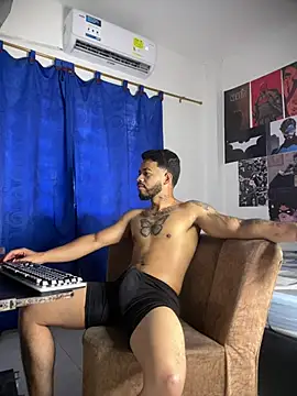 Kylian Alessandro online show from February 15, 7:54 pm