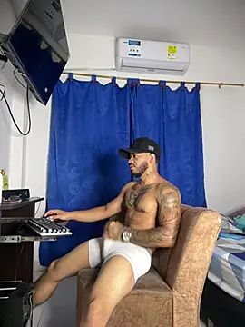 Kylian Alessandro online show from February 18, 11:06 am