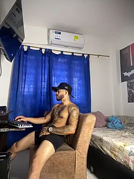 Kylian Alessandro online show from February 27, 1:00 pm