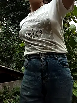 Snapshot of Myzak- chatting on July 15, 11:26 am Myzak- online show from July 15, 11:26 am
