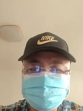 caige8888 online show from October 18, 7:09 am