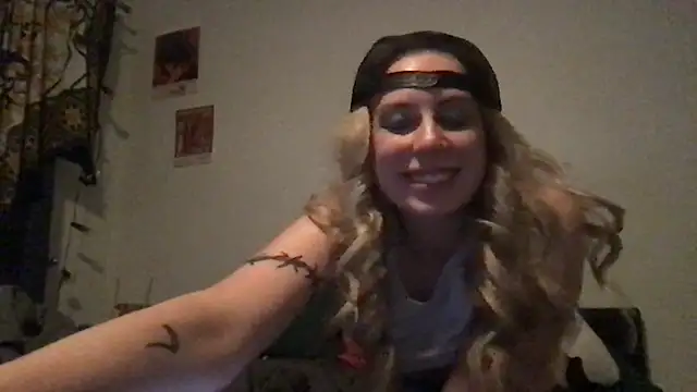 wet alleycat online show from June 12, 7:07 am