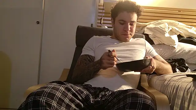 KevinWolf777 online show from December 5, 2:20 am