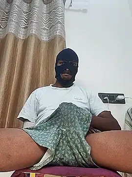 Snapshot of Mysterious_Prince chatting on November 28, 5:48 pm Mysterious Prince online show from November 28, 5:48 pm