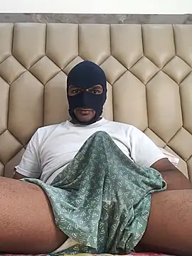 Snapshot of Mysterious_Prince chatting on December 2, 7:25 am Mysterious Prince online show from December 2, 7:25 am