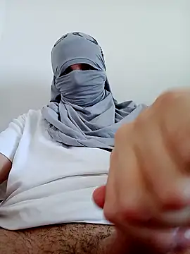 Snapshot of hasanland chatting on October 29, 12:29 pm hasanland online show from October 29, 12:29 pm