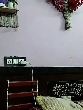 Snapshot of Jyoti-Love-143 chatting on June 10, 10:36 am Jyoti-Love-143 online show from June 10, 10:36 am