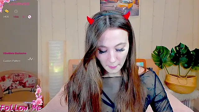 honeybuns lizzy online show from November 7, 12:10 am