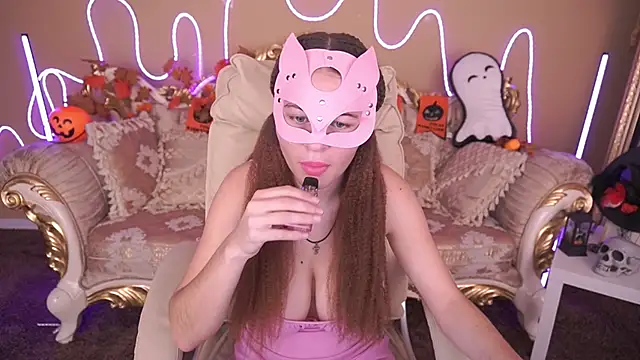 Snapshot of QueenEvieX chatting on October 30, 6:59 am QueenEvieX online show from October 30, 6:59 am