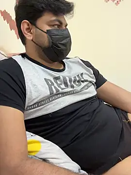 Snapshot of Handsome8677 chatting on January 19, 7:12 am Handsome8677 online show from January 19, 7:12 am