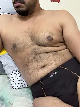 Snapshot of Handsome8677 chatting on February 2, 9:41 am Handsome8677 online show from February 2, 9:41 am