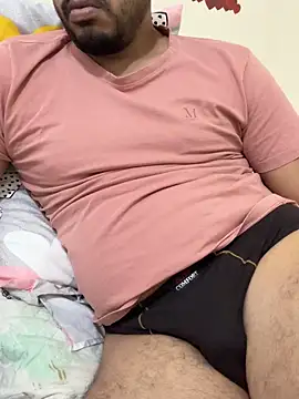 Snapshot of Handsome8677 chatting on February 5, 12:54 pm Handsome8677 online show from February 5, 12:54 pm