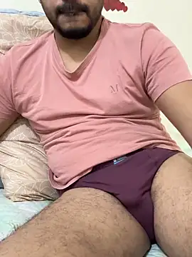 Snapshot of Handsome8677 chatting on February 14, 7:27 am Handsome8677 online show from February 14, 7:27 am