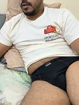 Snapshot of Handsome8677 chatting on February 15, 7:16 am Handsome8677 online show from February 15, 7:16 am